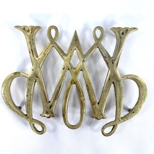 Virginia Metalcrafters William and Mary Cypher Trivet Brass CW 10-11 1950